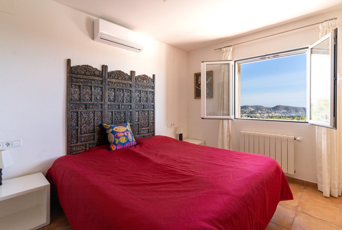 RE03-941740 Villa for sale in Moraira