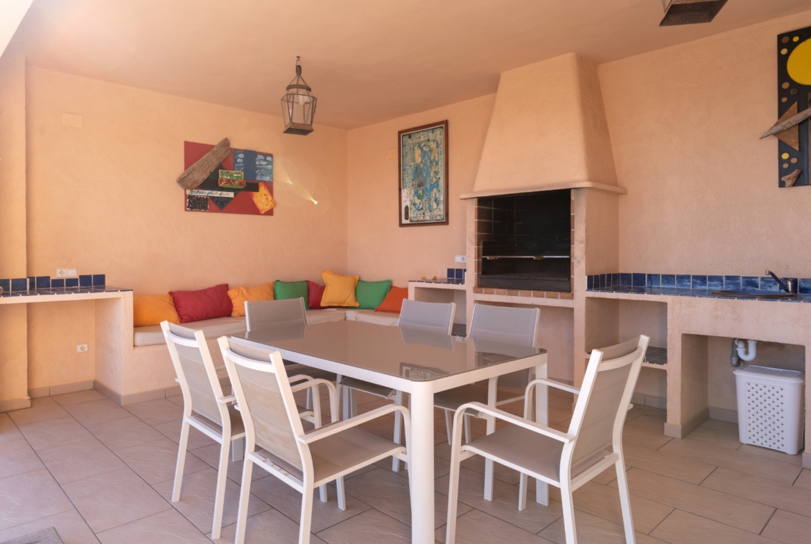 RE03-941740 Villa for sale in Moraira