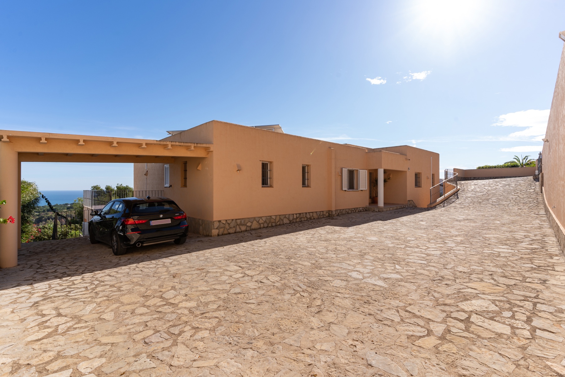 RE03-941740 Villa for sale in Moraira