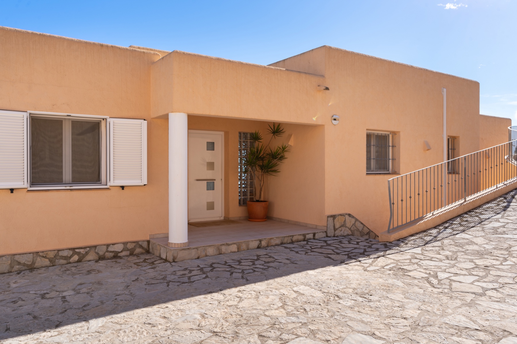 RE03-941740 Villa for sale in Moraira
