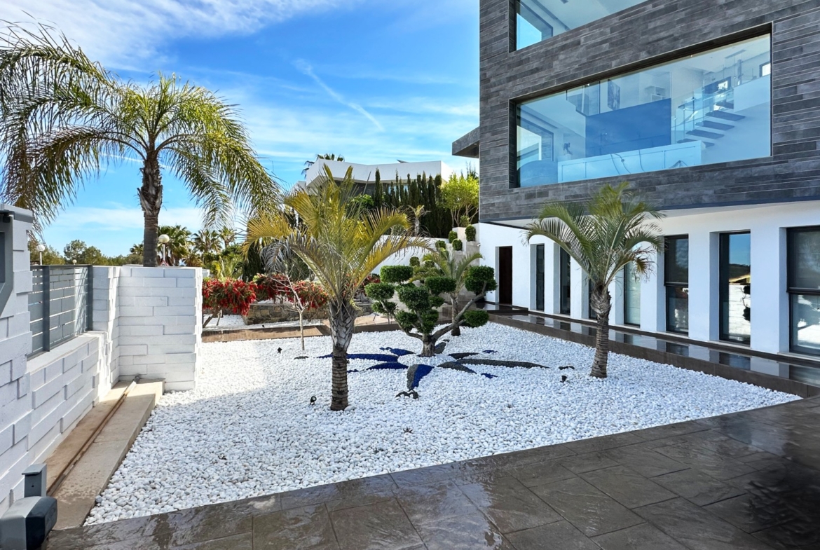 RE03-563711 Villa zum verkauf in Jávea/xàbia