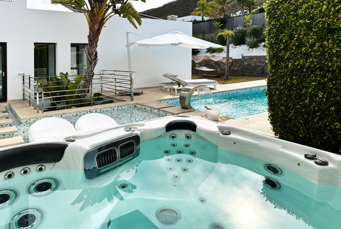 RE03-563711 Villa zum verkauf in Jávea/xàbia