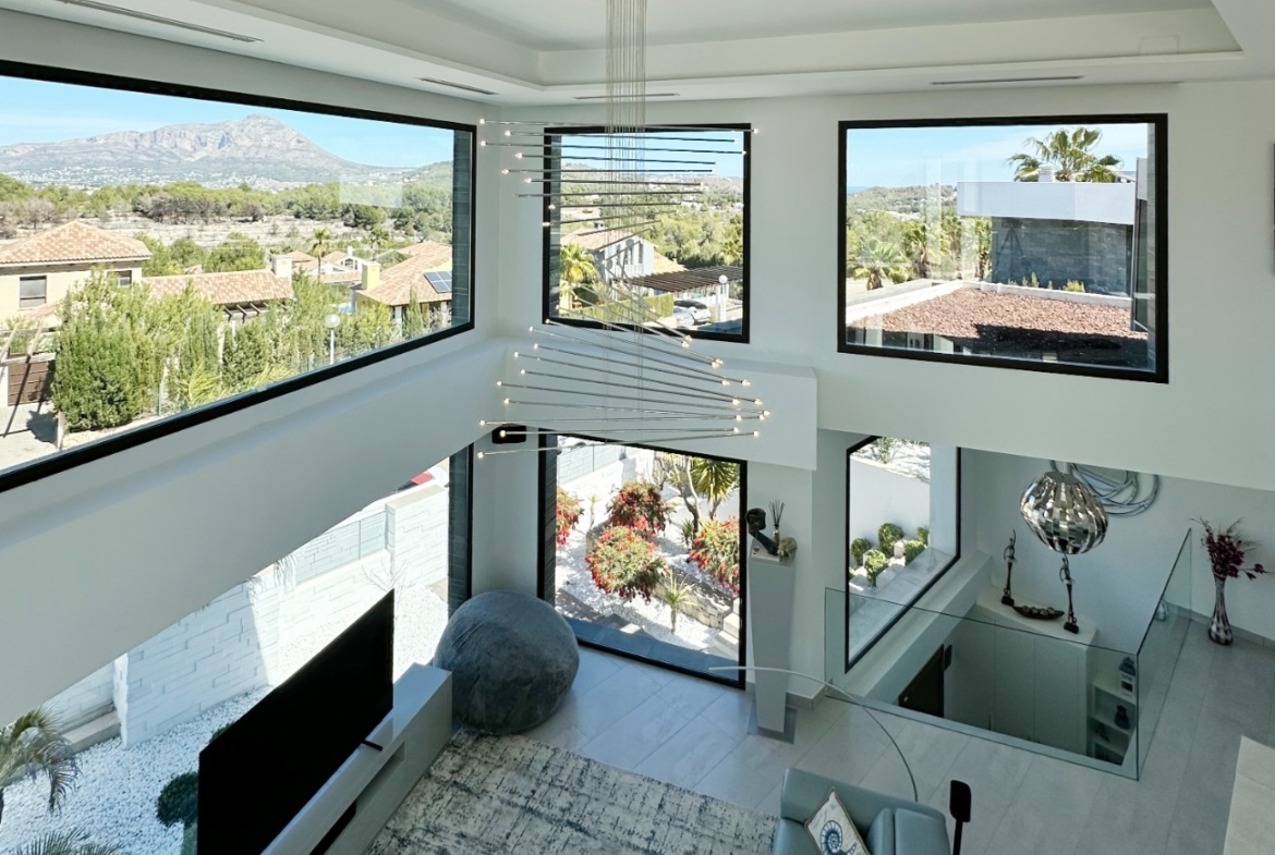 RE03-563711 Villa zum verkauf in Jávea/xàbia