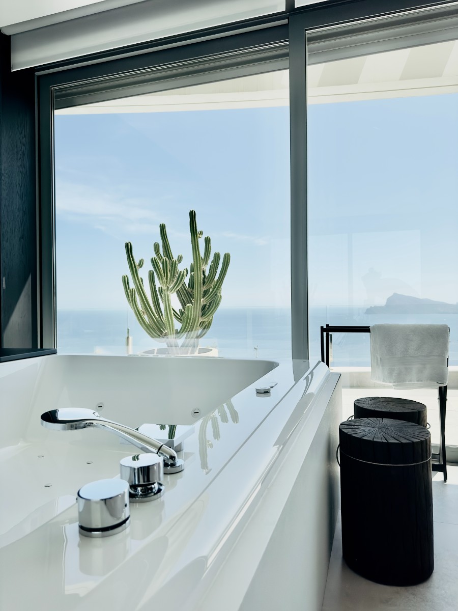 RE03-505465 Villa for sale in Altea