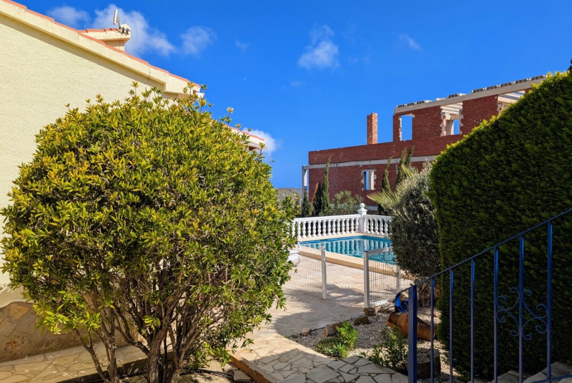 RE06-E4VFKT  Villa en venta en Benitachell