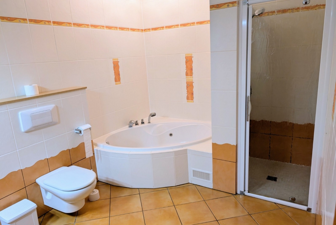 RE06-E4VFKT  Villa en venta en Benitachell