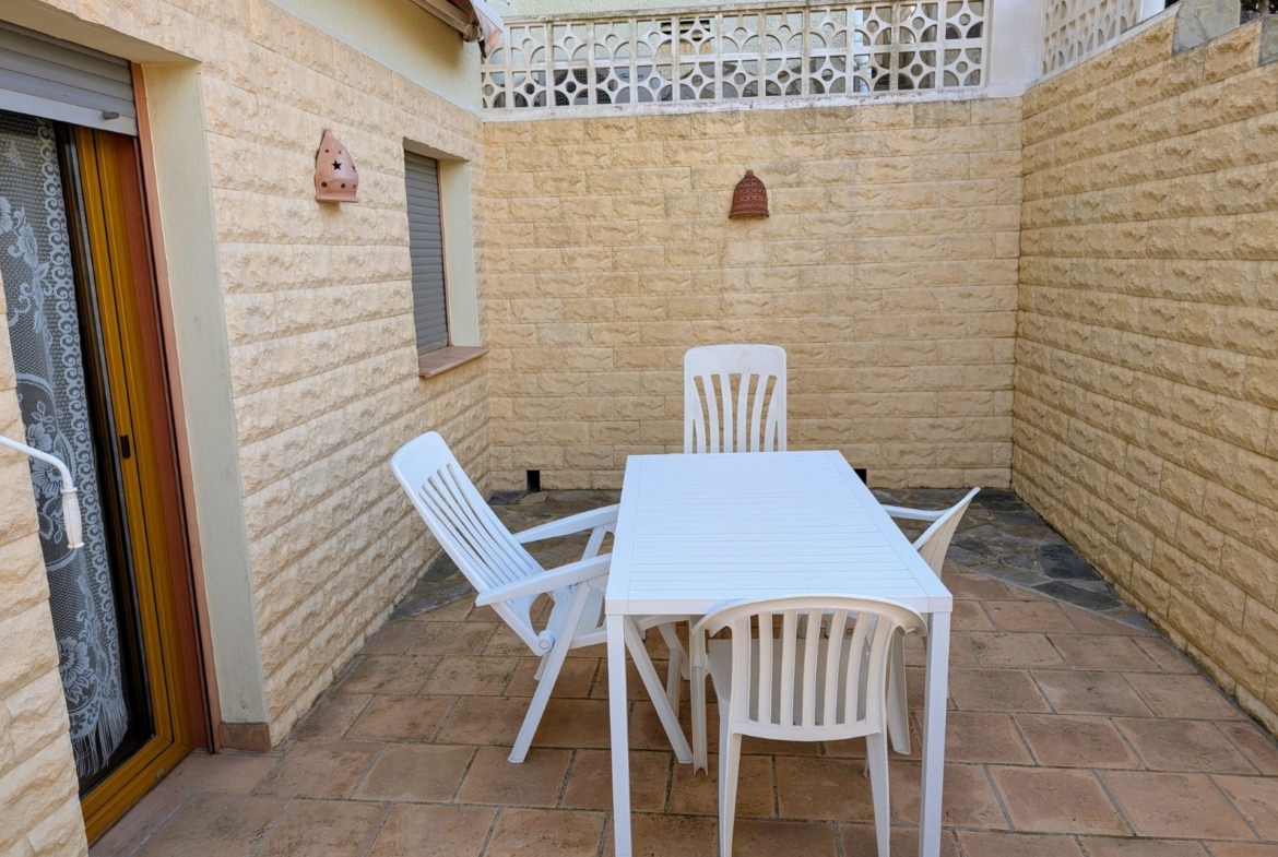 RE06-E4VFKT  Villa en venta en Benitachell