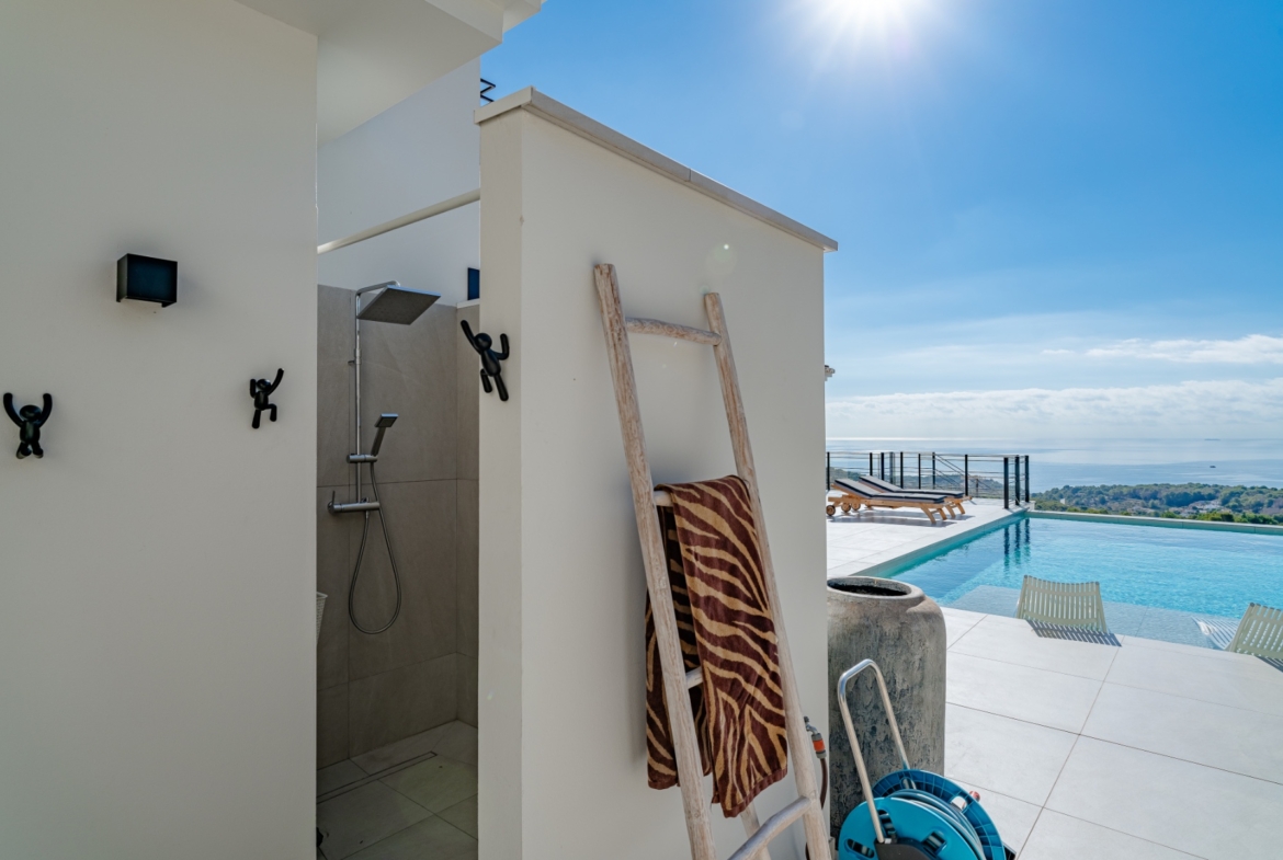 RE03-395091  Villa à la vente à Benissa