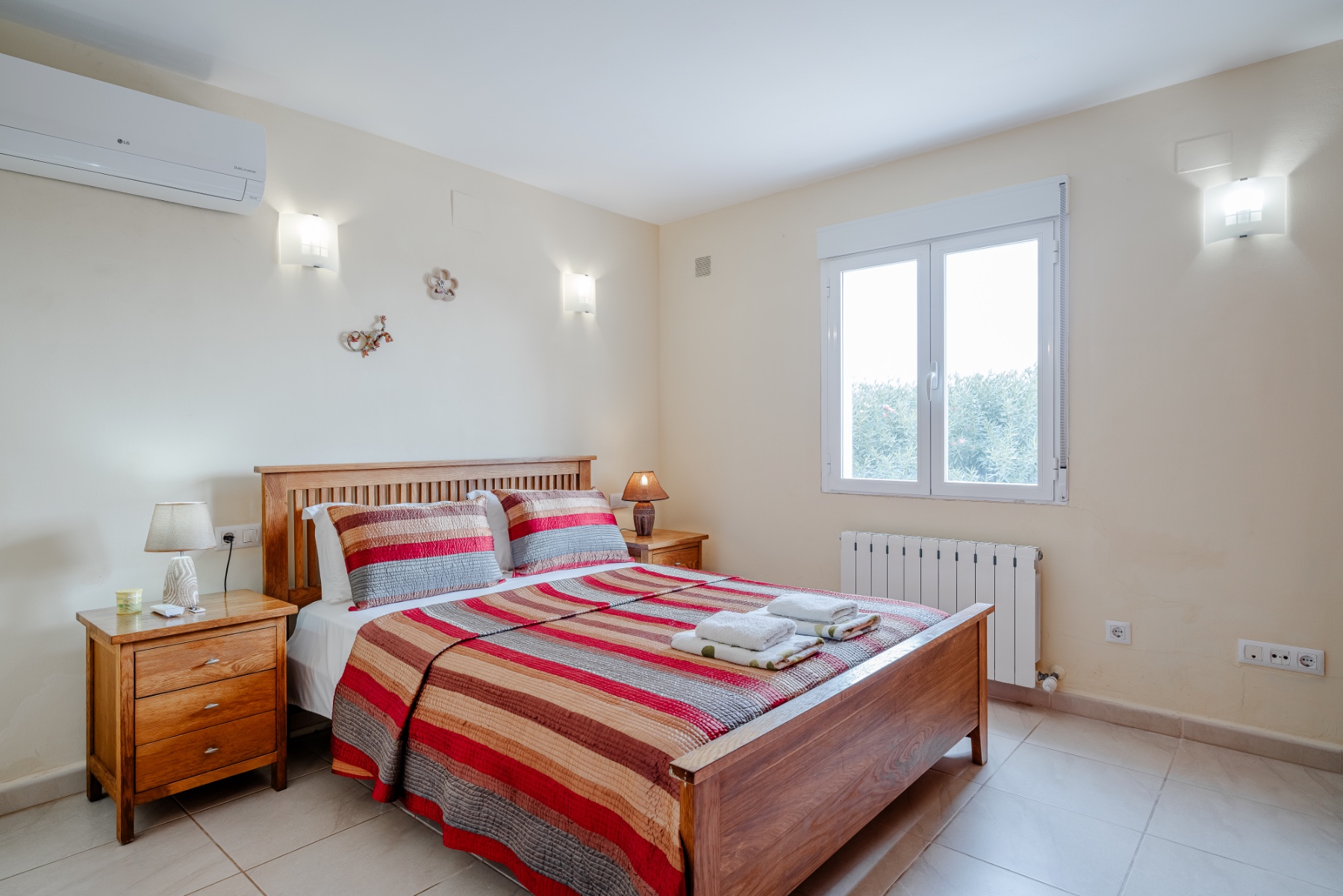 o_1j7gufrms143u1gdaesk10rp1pbq2s RE03-999441 Villa zum verkauf in Moraira