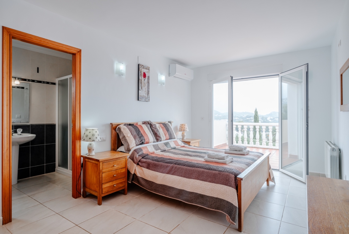 RE03-999441 Villa zum verkauf in Moraira