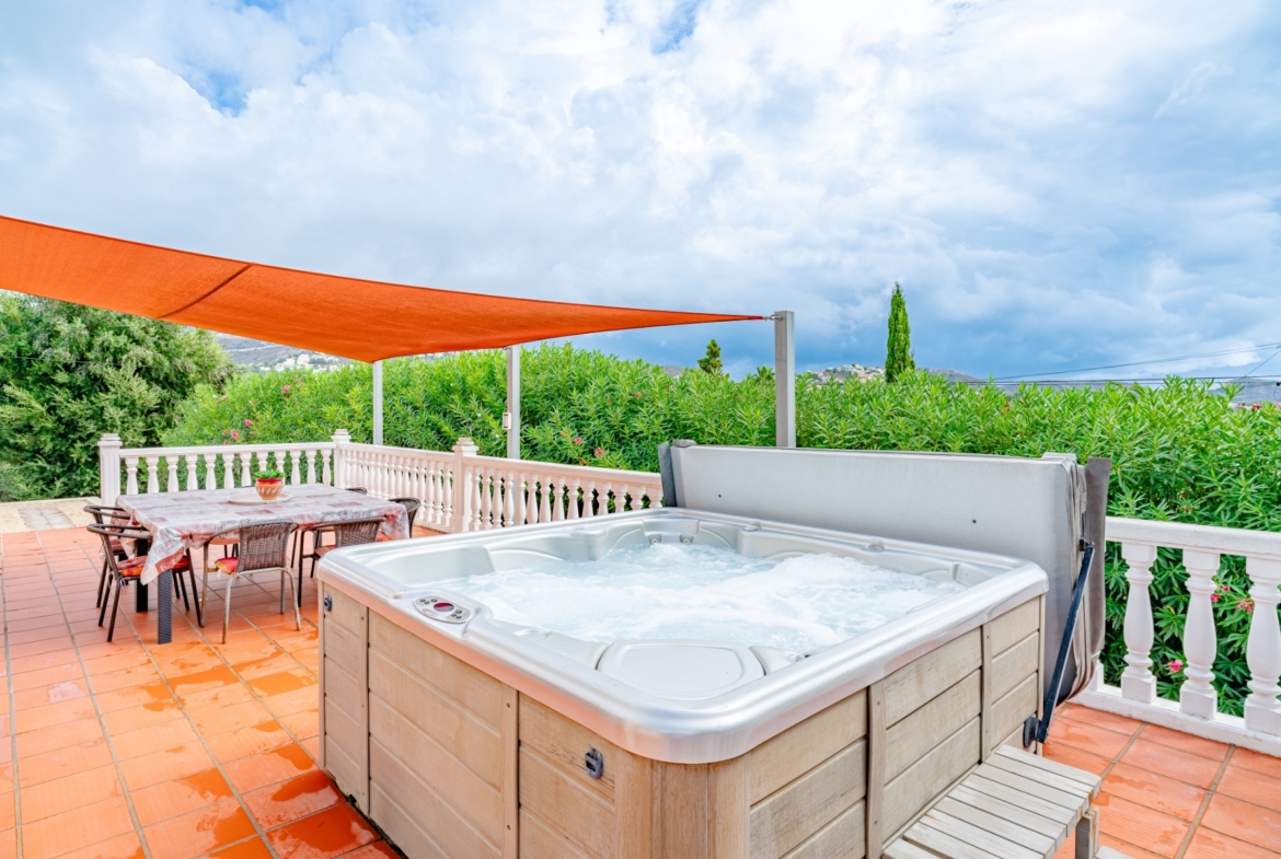RE03-999441 Villa zum verkauf in Moraira
