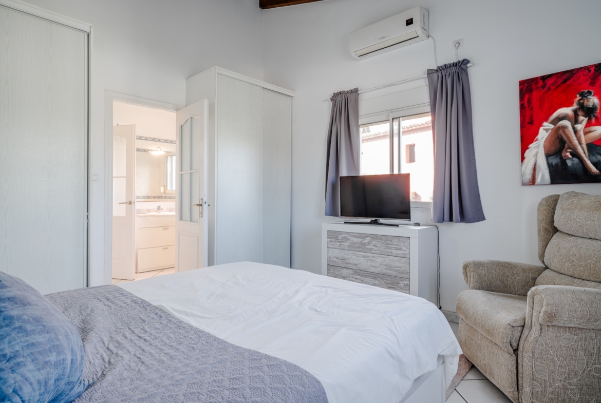 RE03-895001 Villa zum verkauf in Moraira