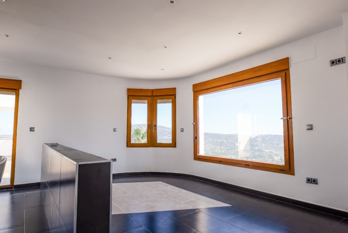 RE03-283308  Villa à la vente à Moraira
