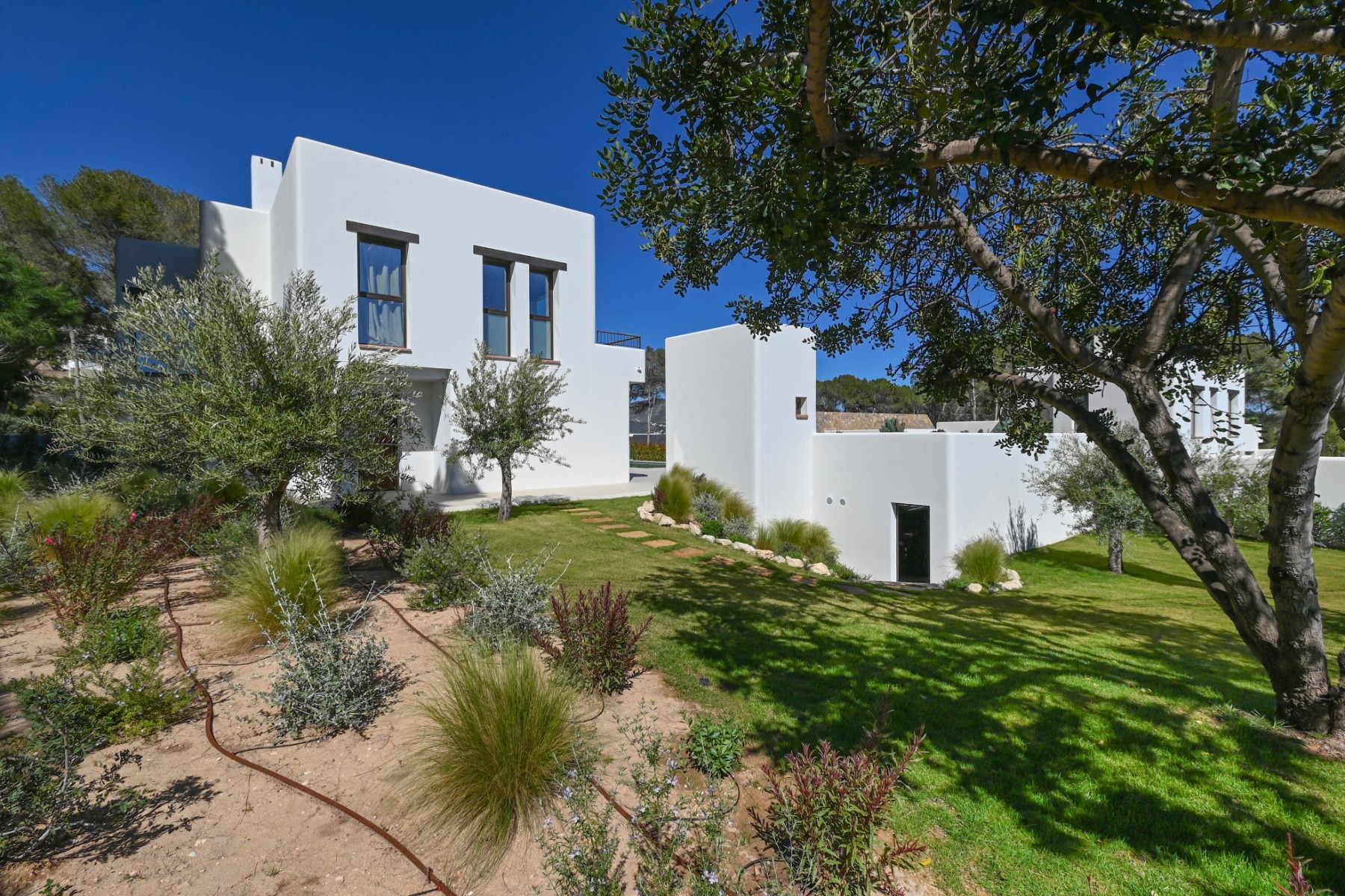 RE03-886435 Villa zum verkauf in Moraira