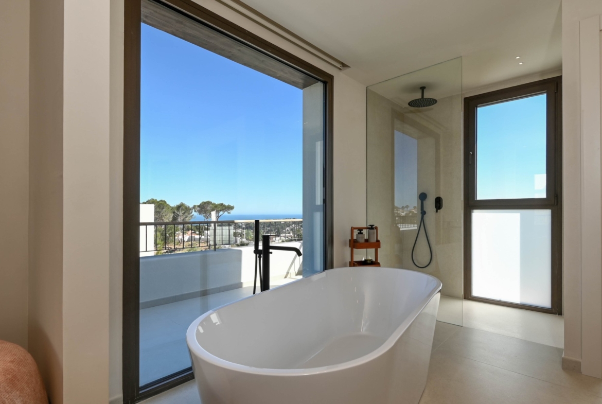 RE03-886435 Villa zum verkauf in Moraira