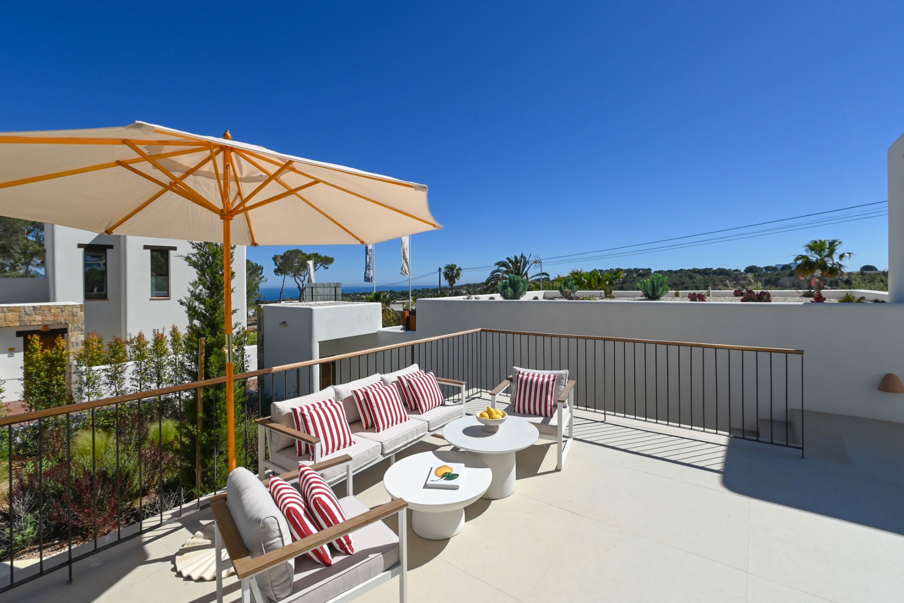 RE03-886435 Villa zum verkauf in Moraira