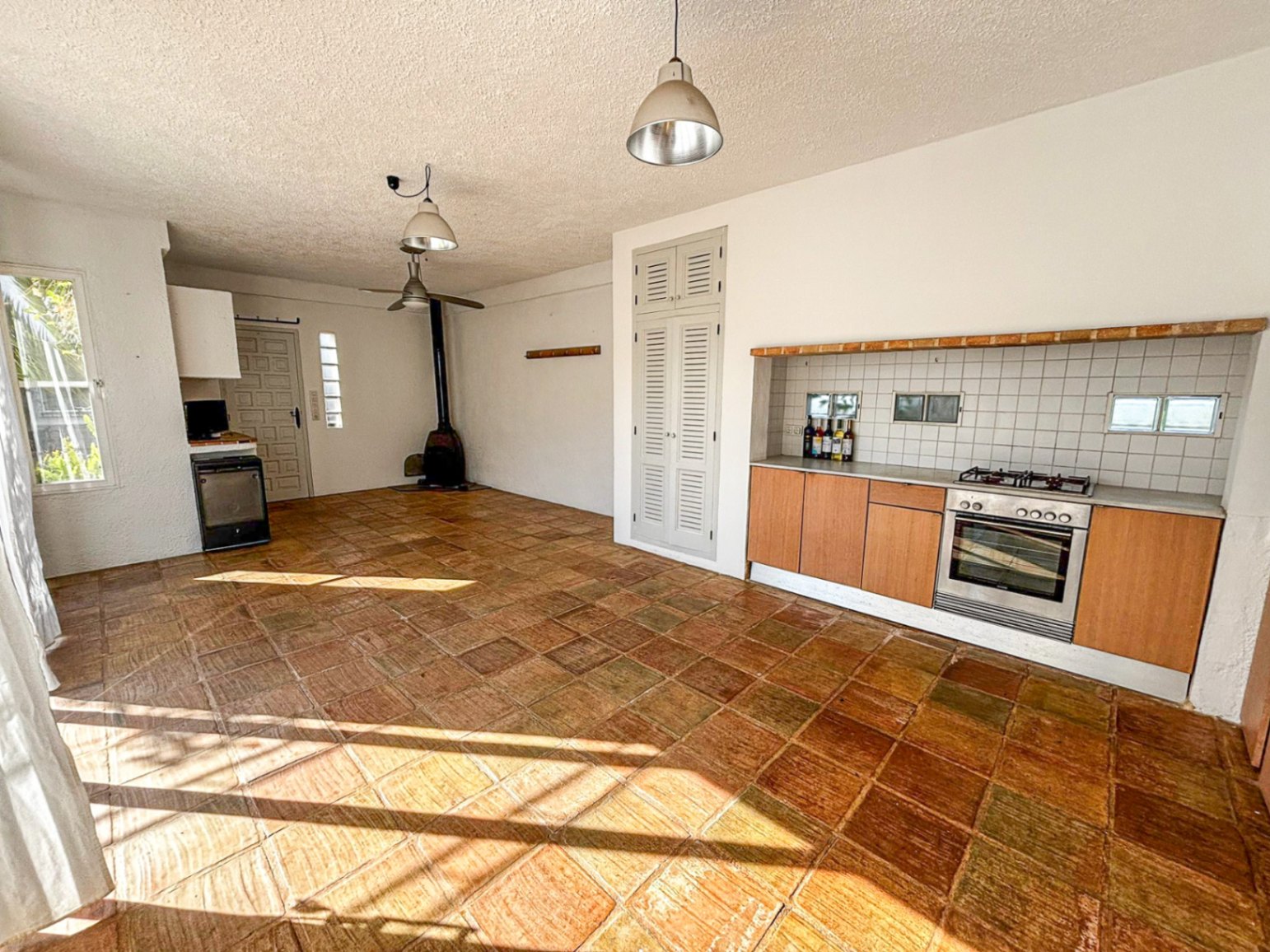 rustic-detached-house-for-sale-walking-distance-to-pedreguer-town-centre-1 RE02-133028 villa en venta en Pedreguer