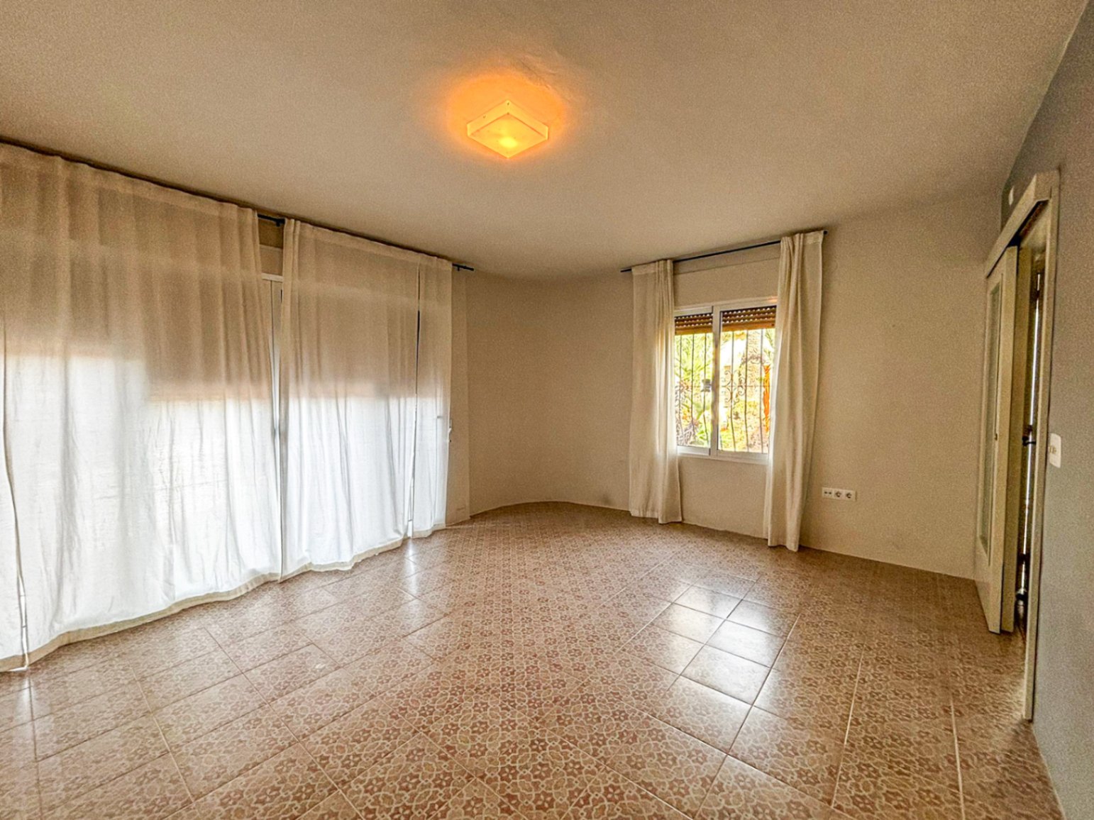 rustic-detached-house-for-sale-walking-distance-to-pedreguer-town-centre-22 RE02-133028 villa en venta en Pedreguer