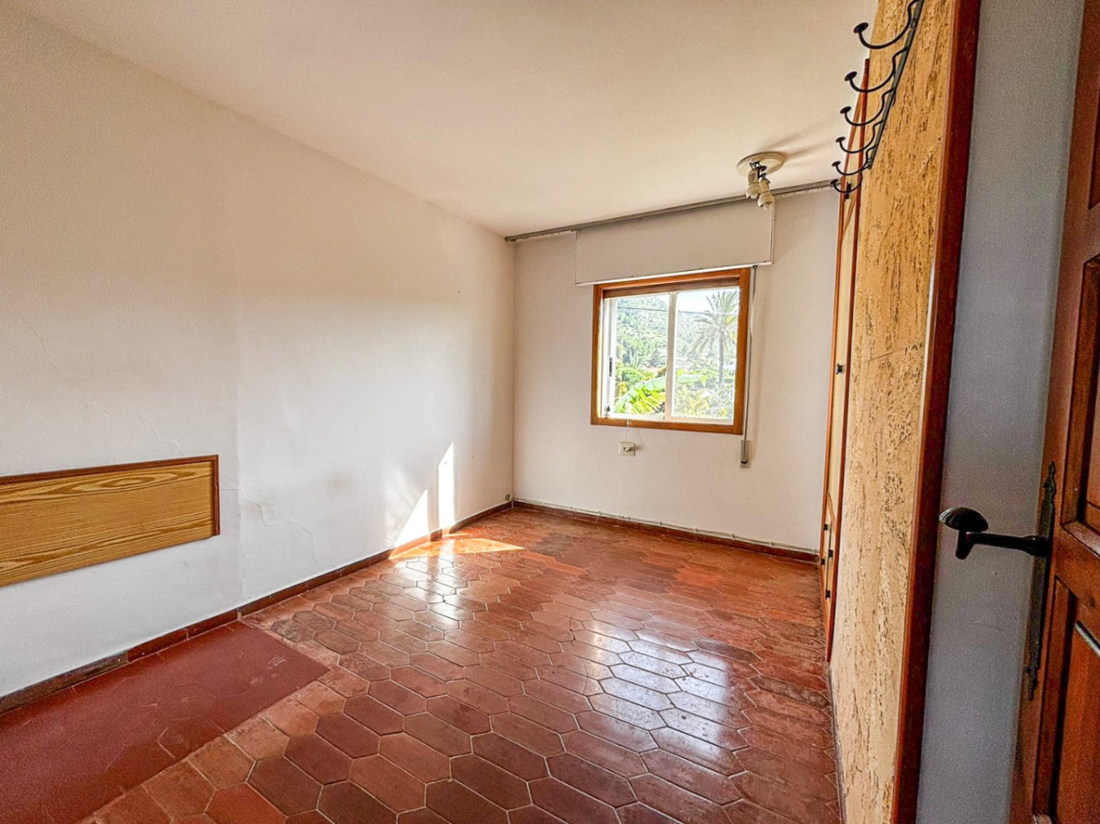 rustic-detached-house-for-sale-walking-distance-to-pedreguer-town-centre-8 RE02-133028 villa en venta en Pedreguer