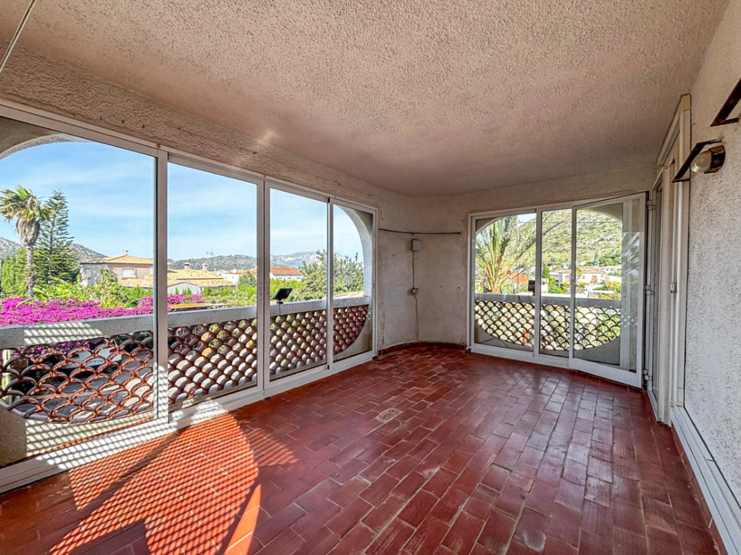 rustic-detached-house-for-sale-walking-distance-to-pedreguer-town-centre-9 RE02-133028 villa en venta en Pedreguer