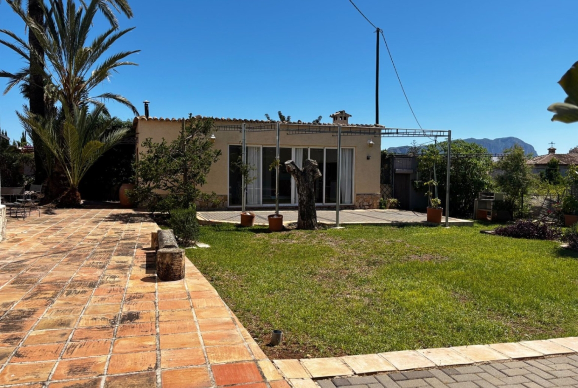RE02-133028  villa en venta en Pedreguer