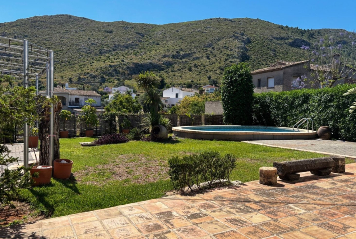 RE02-133028  villa en venta en Pedreguer