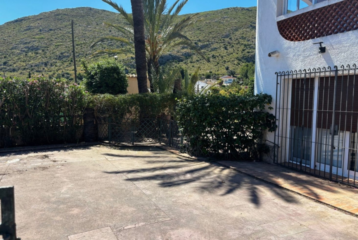 RE02-133028  villa en venta en Pedreguer