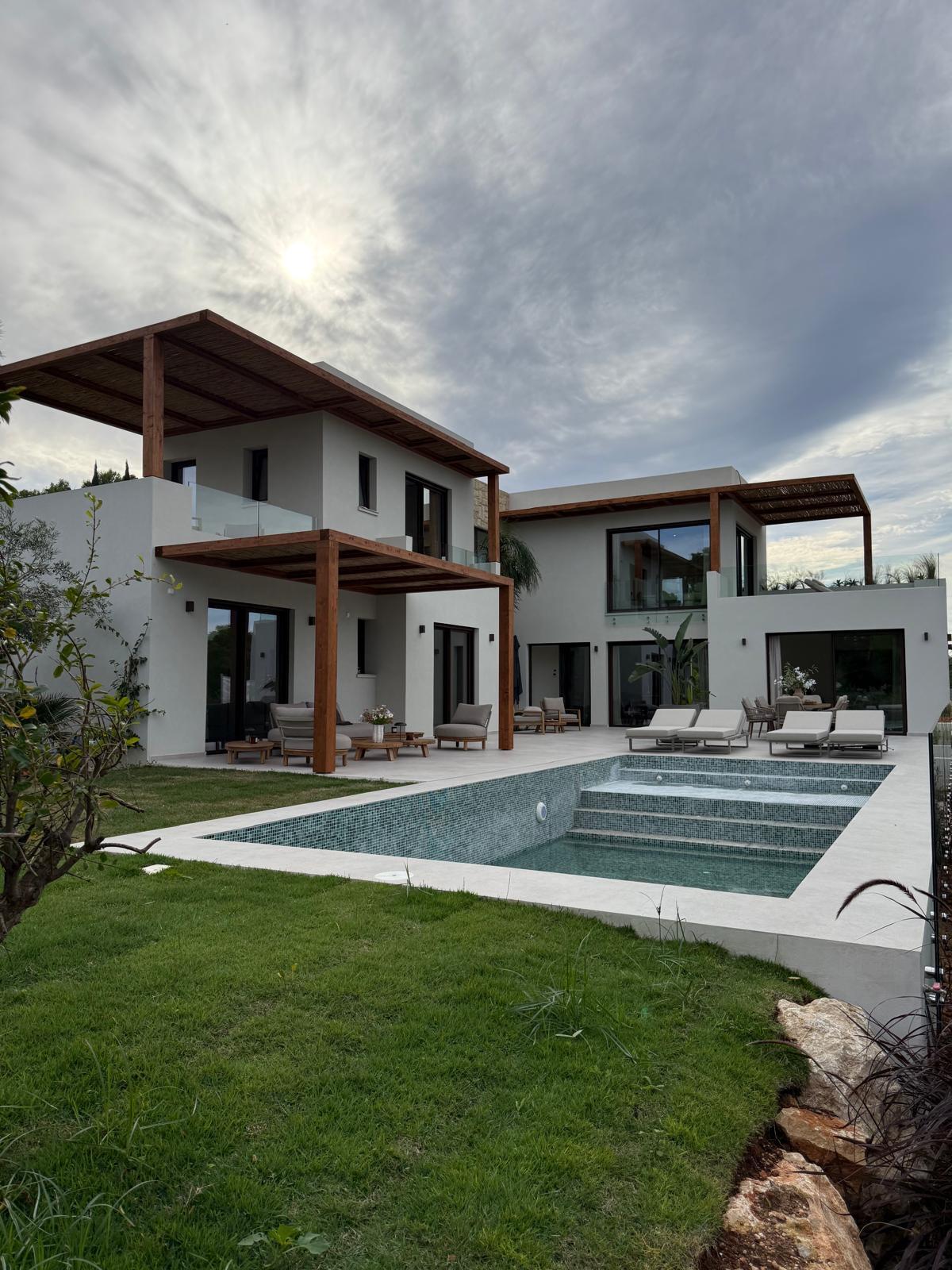 Villa for sale